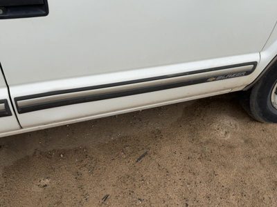 98-01 Chevy S10 Blazer Passenger Right Front Moulding From Door Oem Trim Strip