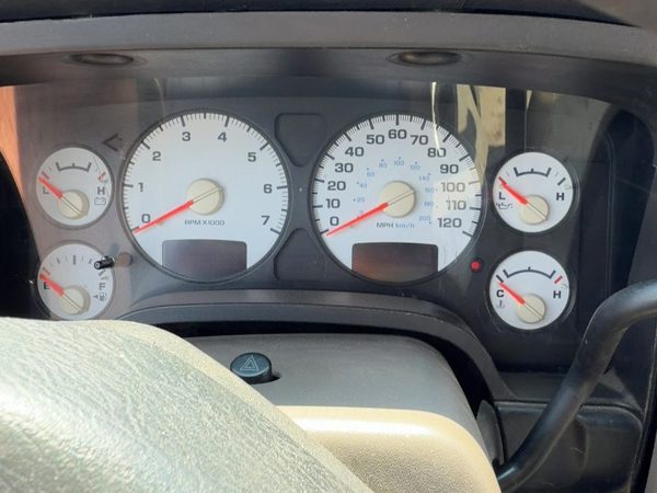 2002 Dodge Ram 1500 Speedometer Cluster Instrument Gauges Panel Oem Dash — photo 1