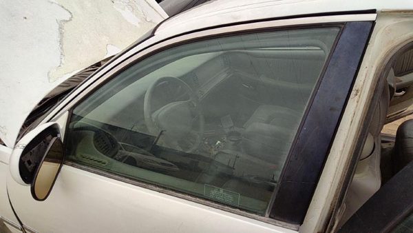 1997-2005 Buick Park Ave Driver Left Front Side Window Door Glass Oem 25634763 — photo 2