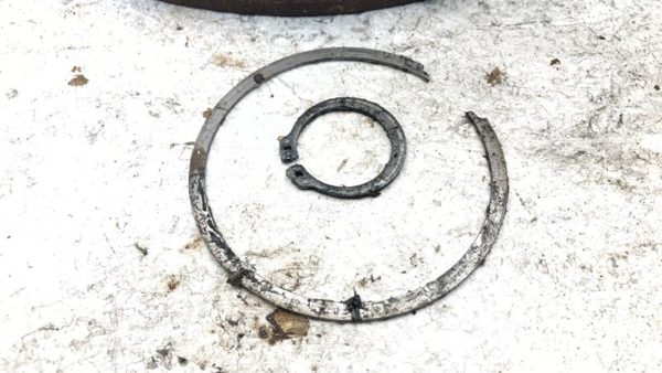 1980-1993 Ford F250 Front Rotor And Wheel Hub Oem 4X4 Dana 44 — photo 2