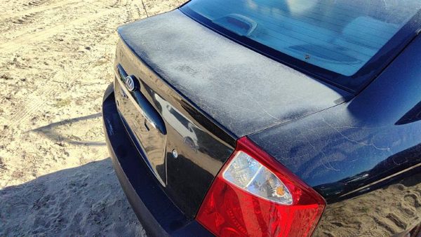 2005 Kia Spectra Trunk/decklid/hatch/tailgate Eb Black — photo 1