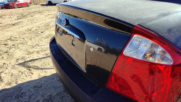 2005 Kia Spectra Trunk/decklid/hatch/tailgate Eb Black — photo 4