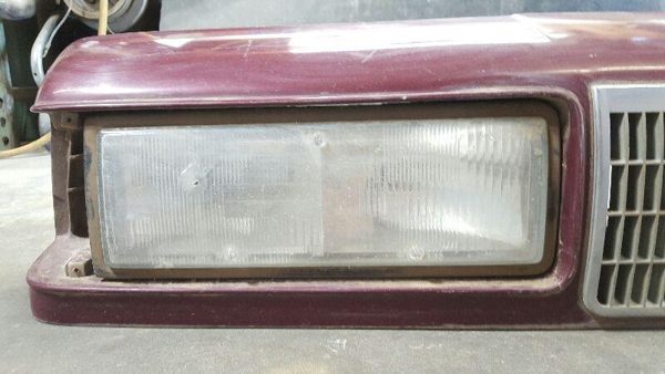 1989 Chevy Celebrity Headlamp Assembly RH Bb Hole — photo 1