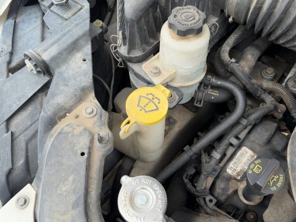 11-16 Town & Country Windshield Washer Fluid Reservoir With Pump Oem Wiper Tank — photo 1