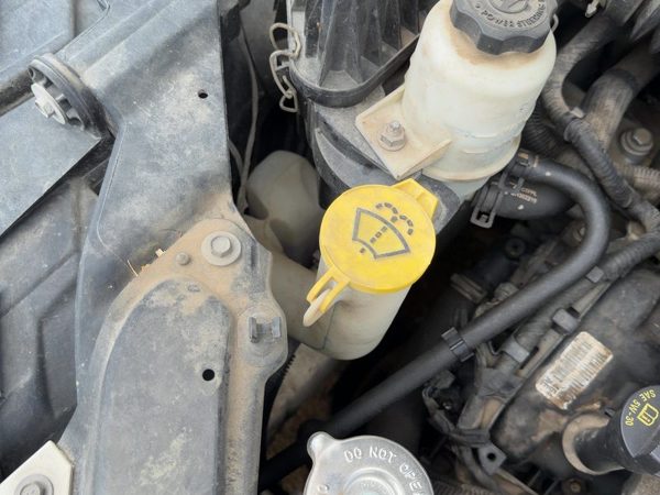 11-16 Town & Country Windshield Washer Fluid Reservoir With Pump Oem Wiper Tank — photo 2