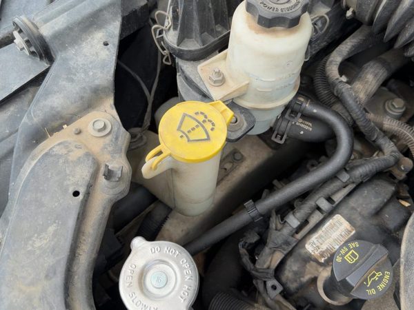 11-16 Town & Country Windshield Washer Fluid Reservoir With Pump Oem Wiper Tank — photo 5