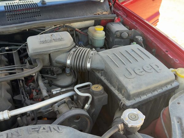 99-04 Grand Cherokee Air Intake Cleaner Filter Box Housing With Tube 4.0L — photo 2