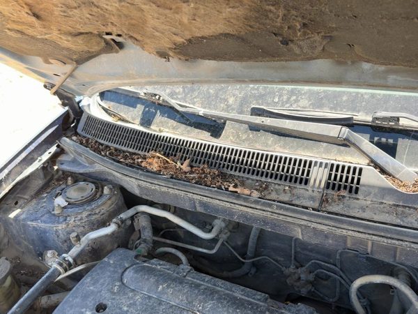 03-08 Toyota Matrix Xr Windshield Wiper Cowl Vent Trim Panel Oem Cover — photo 5