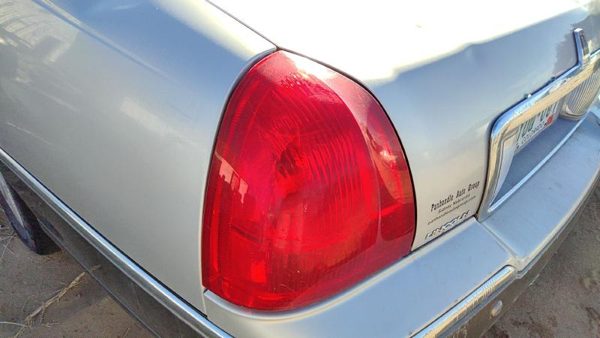 2003-2011 Lincoln Town Car Driver Left Outer Tail Light Brake Lamp Oem Rear — photo 4