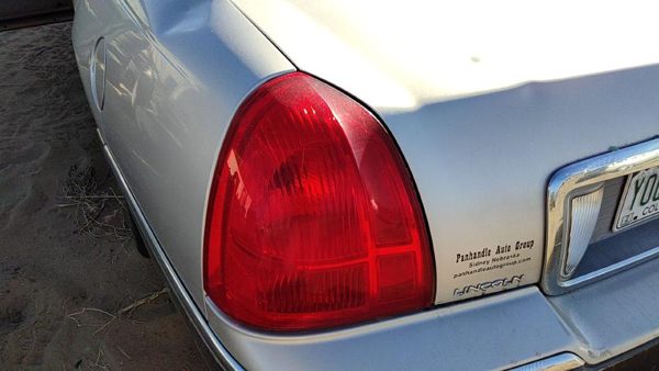 2003-2011 Lincoln Town Car Driver Left Outer Tail Light Brake Lamp Oem Rear — photo 1
