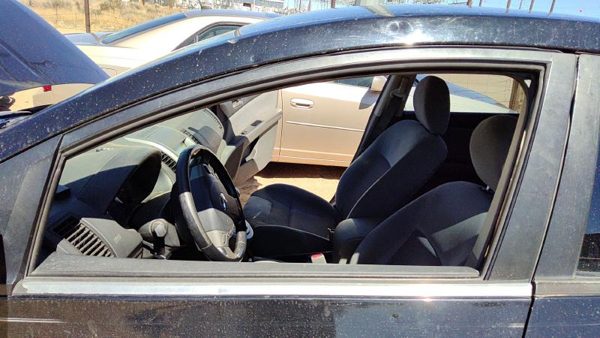 2007-2012 Nissan Sentra Driver Left Front Side Window Door Glass Oem 80301Et000 — photo 2