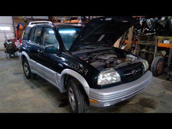 1999 Suzuki Grand — vehicle photo 1