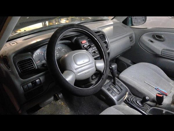1999 Suzuki Grand — vehicle photo 5