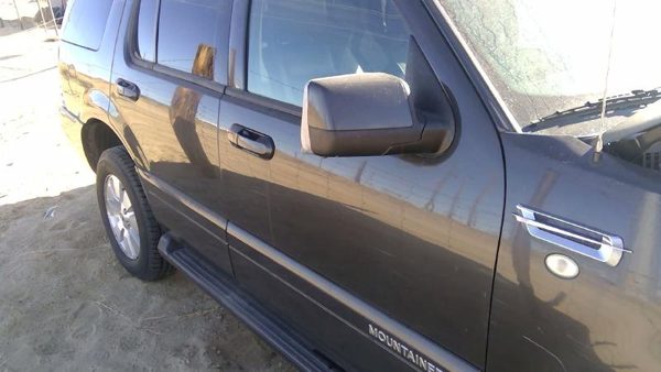 2007 Mercury Mountaineer Front Door RH Charcoal G5 — photo 5