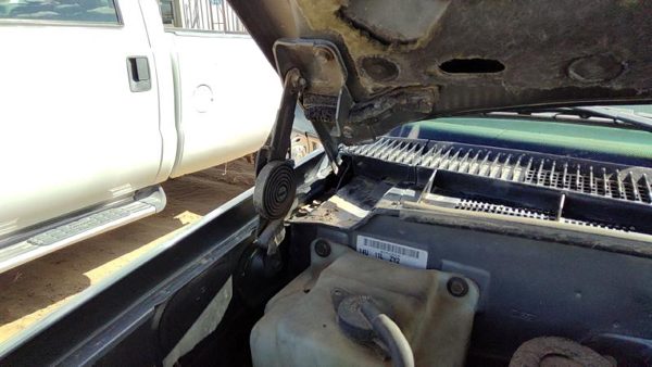 1999 Chevy Suburban Passenger Right Hood Hinge Assembly Oem Pewter 11L — photo 5