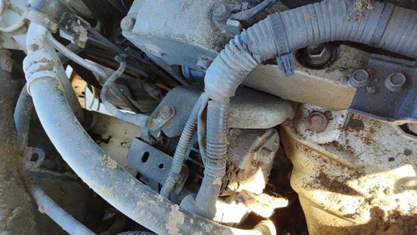 2008-2013 Nissan Rogue Mount Bracket Set For Alternator Oem — photo 2