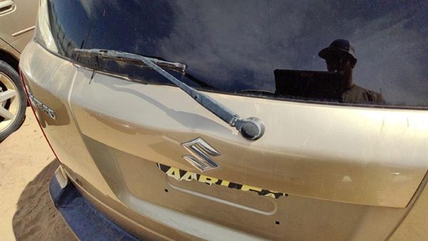 2007-2008 Suzuki Grand Vitara Xl-7 Rear Wiper Motor Oem Back Glass 3881078J02 — photo 2