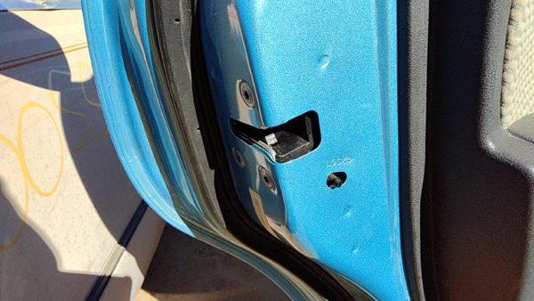 2014-2019 Nissan Versa Note Driver Left Rear Door Latch With Rods/Cables Back — photo 3
