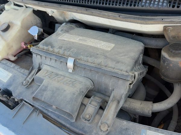 96-00 Express 2500 Complete Air Intake Cleaner Filter Box Housing With Tube 5.7L — photo 8