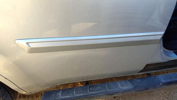 09 Honda Pilot Passenger Right Rear Moulding From Door Back Trim Strip Silver Si — photo 2