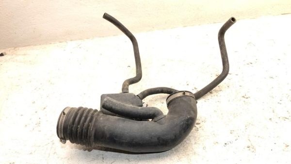 2006 Nissan Titan Air Intake Tube Resonator Pipe Elbow Rubber Hose Snorkel 5.6L — photo 1
