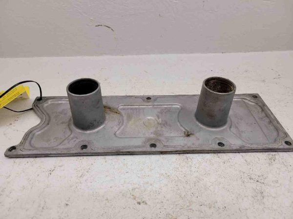 2000 2000399.gm8m00 5.3l Valley Cover — photo 2