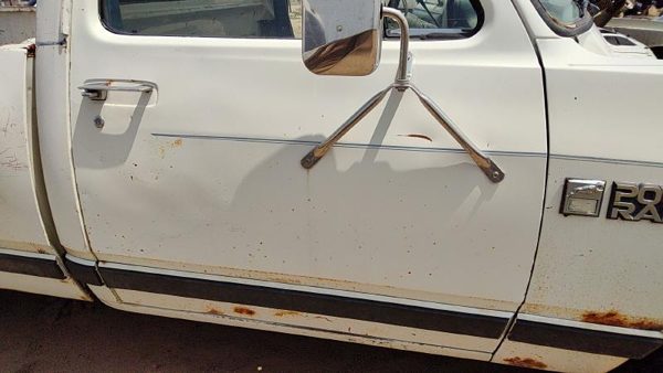 1984 Dodge Ram Front Door RH White — photo 5