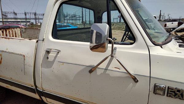 1984 Dodge Ram Front Door RH White — photo 6