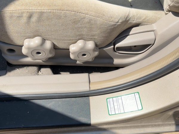 2001-2006 Hyundai Elantra Driver Left Side Seat Trim Panel Oem Gray Ze — photo 1