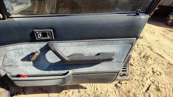 84-86 Toyota Camry Passenger Right Front Inside Door Trim Panel — photo 7