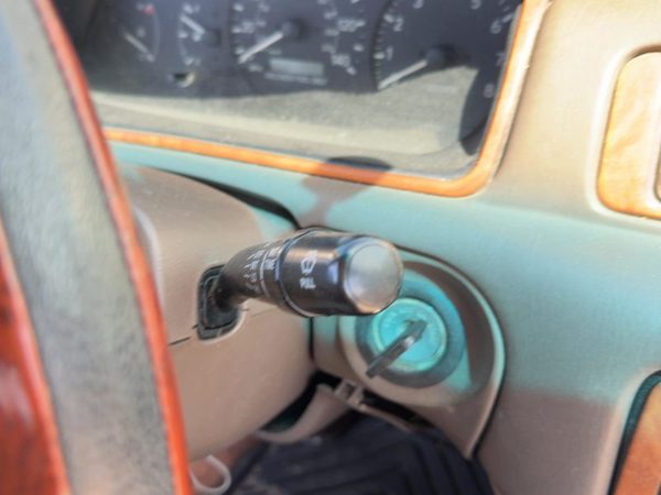 1997-2001 Toyota Camry Floor Shift Steering Column Assembly Oak FT4 OEM — photo 5