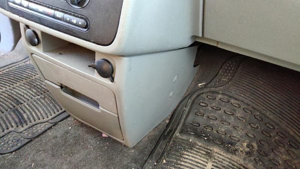 2004-2007 Ford Freestar Center Dash Cup Holder Oem Gray 3F2z17045a36cae — photo 5