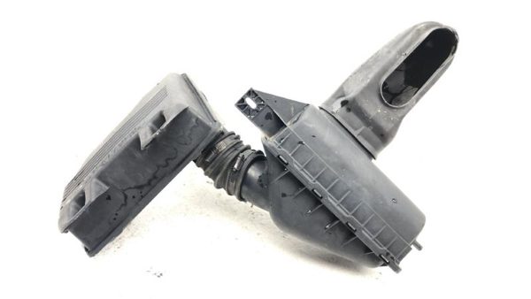 1996-00 Town & Country Complete Air Intake Filter Box Housing With Tube Oem 3.8L — photo 4