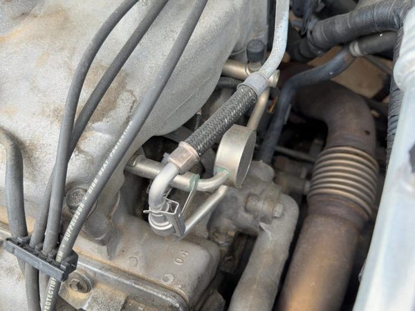 2005-2009 Chevy Equinox Complete Fuel Rail With Injectors Set Loaded Oem 3.4L — photo 3