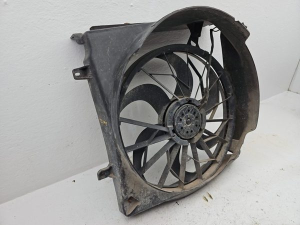 02-07 Liberty Complete Cooling Fan Blade Assembly With Clutch Oem 3.7L Mt 4X4 — photo 6