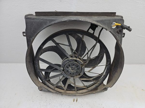 02-07 Liberty Complete Cooling Fan Blade Assembly With Clutch Oem 3.7L Mt 4X4 — photo 5