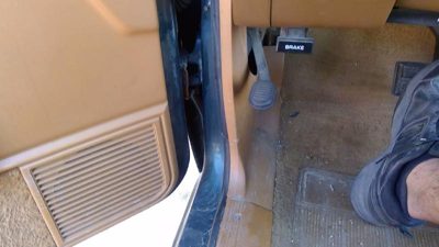 90-94 Dodge Dakota Driver Left Lower Kick Trim Panel Oem Tan