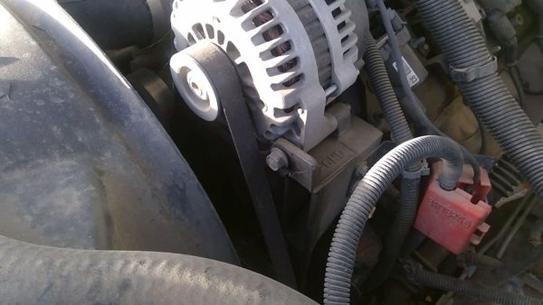 2000-2002 Chevy Tahoe Power Steering Bracket With Pump Oem — photo 4