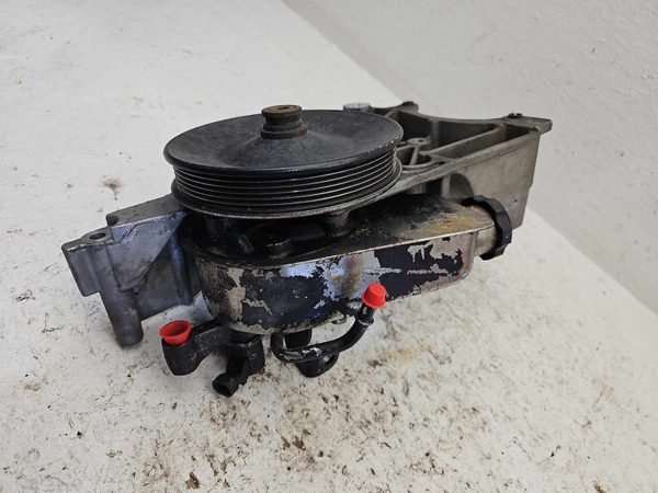 2000-2002 Chevy Tahoe Power Steering Bracket With Pump Oem — photo 12