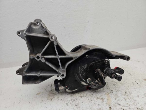 2000-2002 Chevy Tahoe Power Steering Bracket With Pump Oem — photo 16