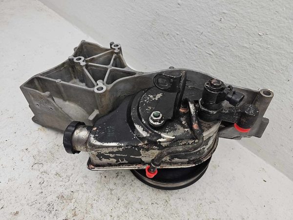 2000-2002 Chevy Tahoe Power Steering Bracket With Pump Oem — photo 17