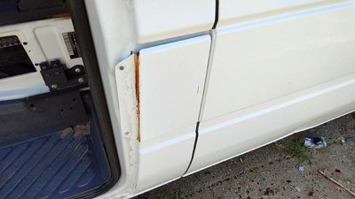 03-06 Dodge Sprinter Van 3500 Fuel Tank Door With Hinge Gas Lid Filler White P01