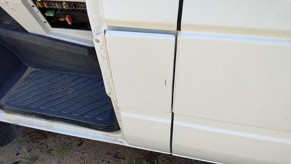 03-06 Dodge Sprinter Van 3500 Fuel Tank Door With Hinge Gas Lid Filler White P01 — photo 5