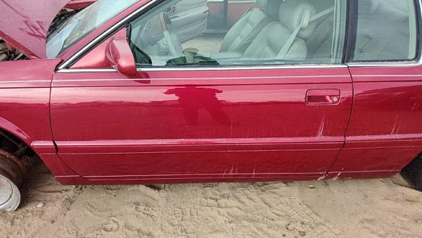 2001 Cadillac Eldorado Front Door LH Crimson Red 86U — photo 1