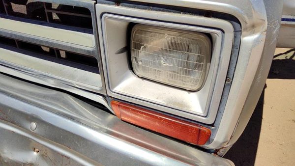 1986-1990 Dodge Ram W150 Driver Left Head Light With Trim Turn Signal Oem Bezel — photo 6