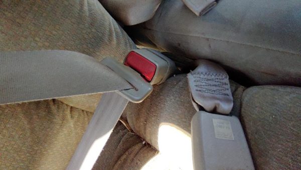 Buick Century Passenger Right Front Seat Belt Buckle Receiver Oem Taupe 52B — photo 3
