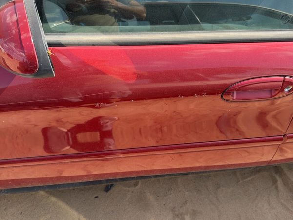 2001 Ford Taurus Front Door LH Red — photo 2