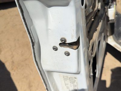 1996-2002 Chevy Express 2500 Driver Left Front Door Latch With Rods/Cables Oem