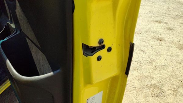 1996-2002 Express Van 2500 Passenger Right Front Door Latch With Rods/Cables Oem — photo 2