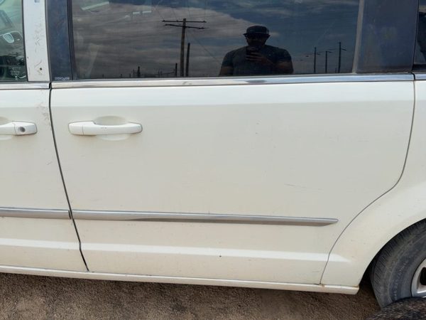 2012 Dodge Grand Caravan Rear Door LH White PW1 — photo 2
